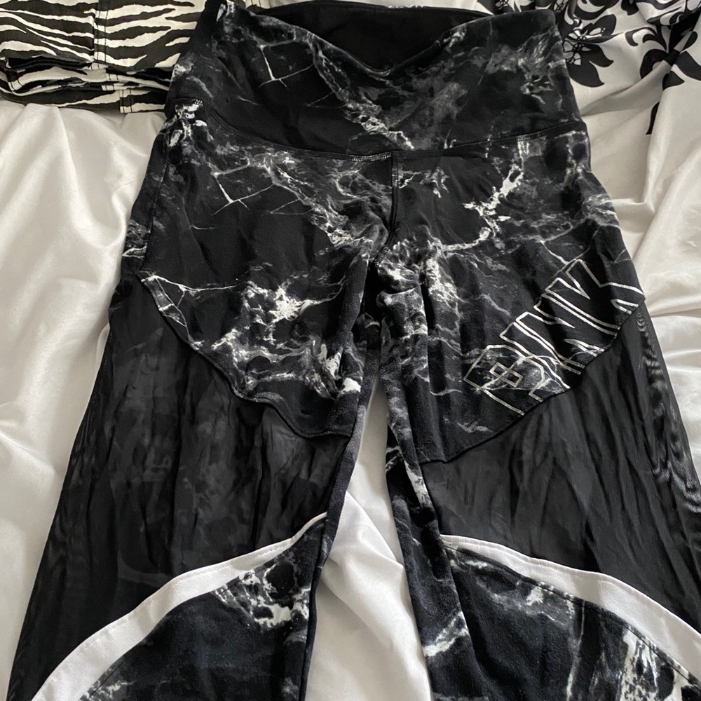 Marble leggings